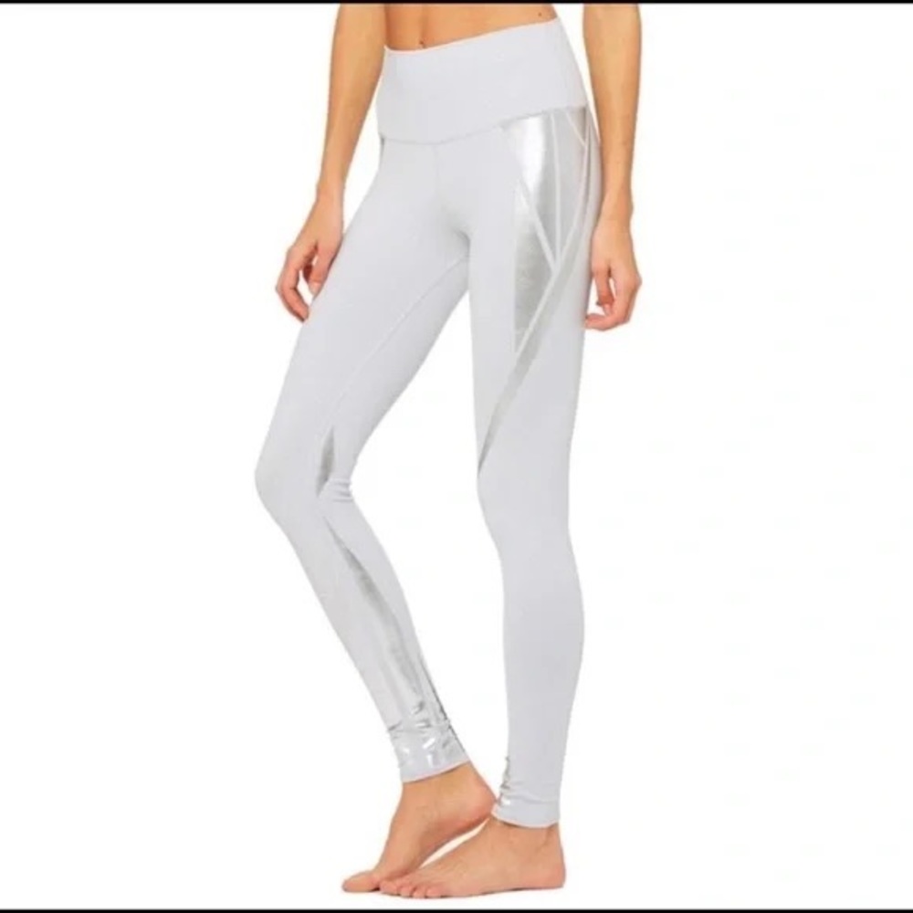 Alo Yoga Airbrush Leggings Light Grey and Silver Metallic High Waisted L